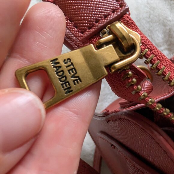 3/$30 Steve Madden Mini purse and wallet set - Picture 7 of 7